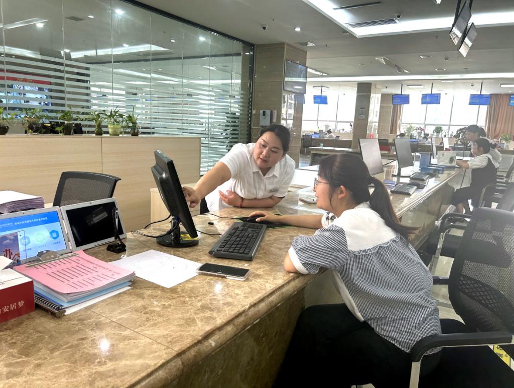 包含正规代办中介提取公积金电话的词条